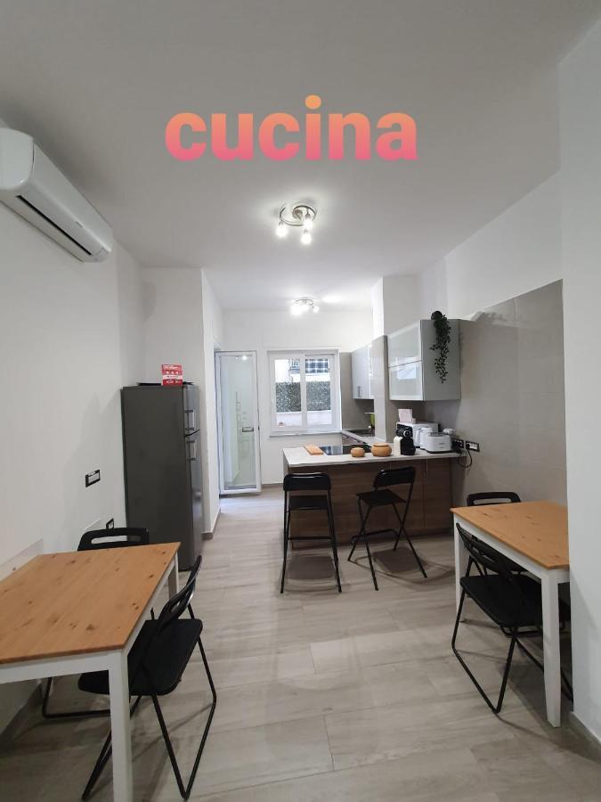 @Home Napoli Extérieur photo